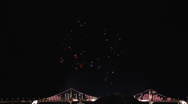 1786892210_e643881c68d389d7d920.gif