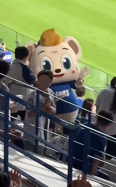 1787484046_154c3dea80c10974ee40.gif