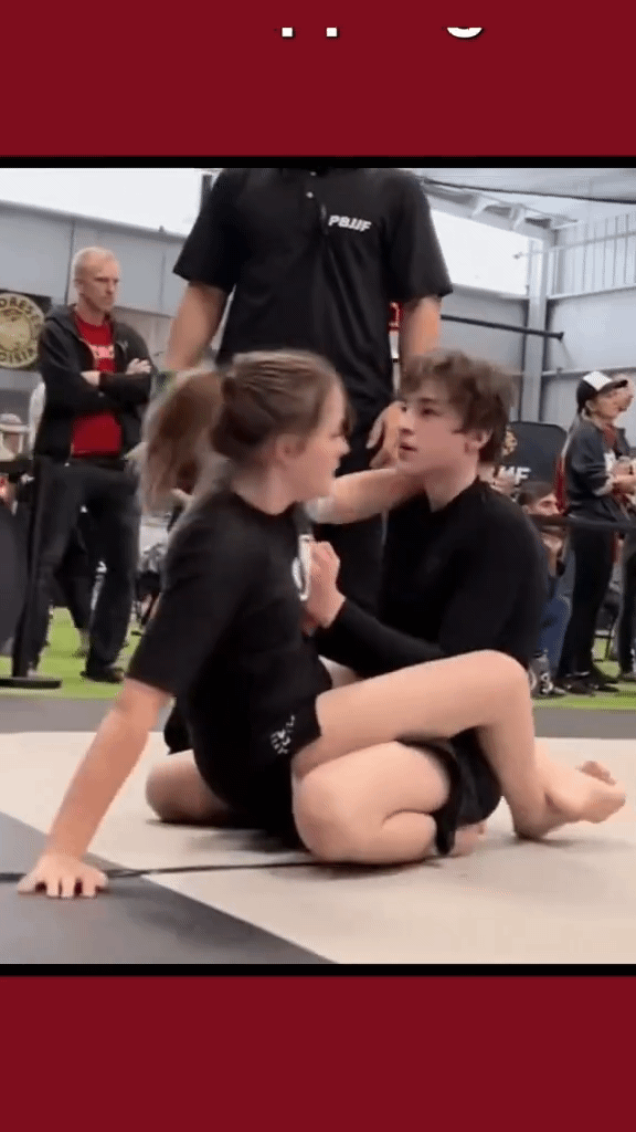 1787870099_4b8225e6d4fface0555d.gif