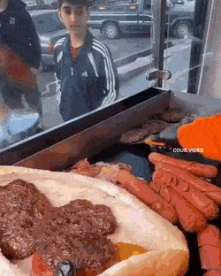 1790318836_ba6163e3b9cd470db727.gif