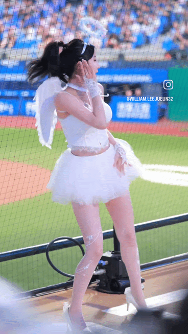 1790656087_6478f357c8b947d279a3.gif
