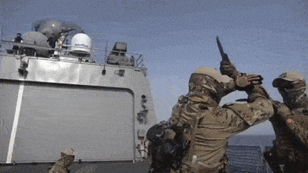 1790691065_ad75086d5ff0bd92083c.gif