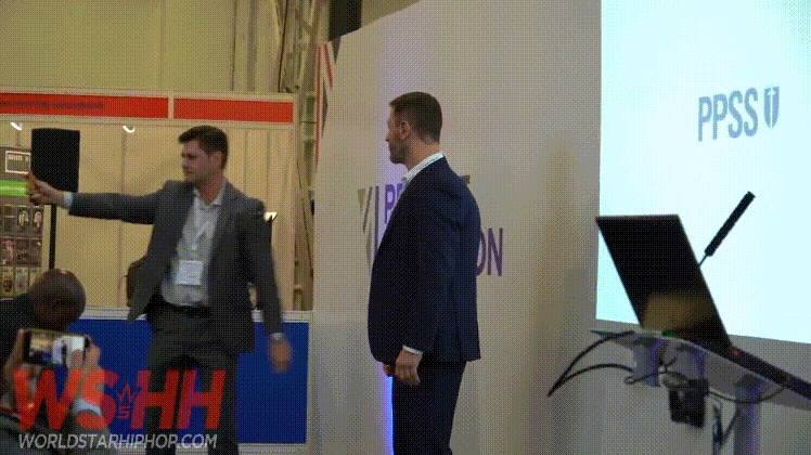 1790986142_a9a650a9bc7d5400ee87.gif