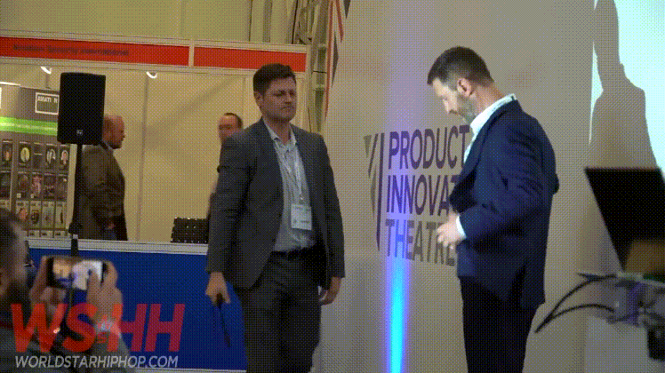 1790986165_bab727a826575139f214.gif