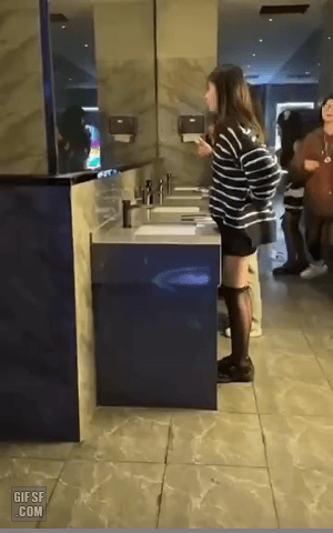 1000056161.gif 1790213205_19cdee9fc31acba80165.gif