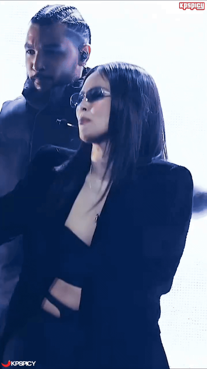 1784100749_0a56751c583c4f831f60.gif