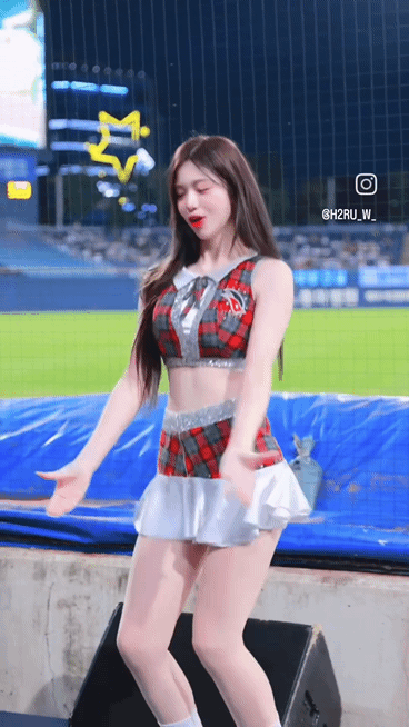 1786627208_efd16604352a5677a68f.gif