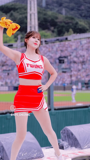 1788141615_4f50d7377b14a43c5851.gif