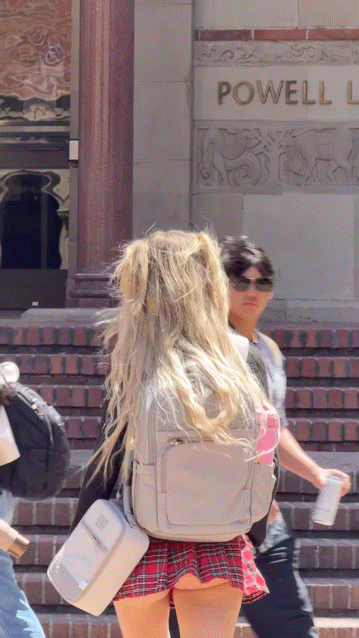 1790840078_fec2252db6ae01da3f64.gif