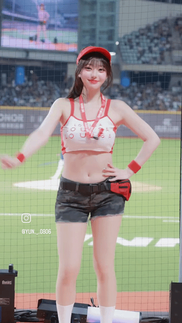 1790905845_d388b92562d3aa41ab19.gif