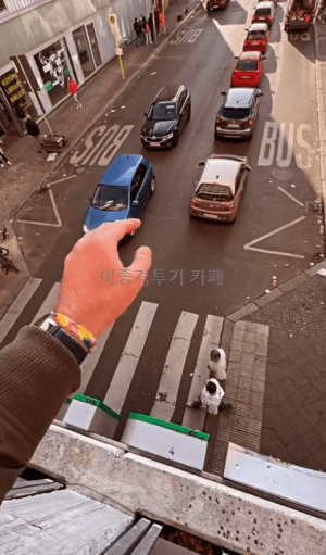 1788226111_4eb2c775333437bdba91.gif